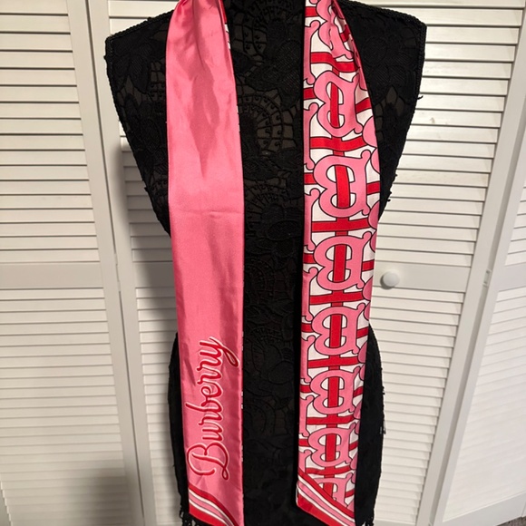 Burberry Silk Twilly - Picture 2 of 4